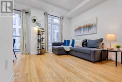 52 - 719 LAWRENCE AVENUE W Toronto