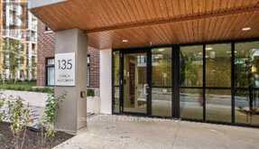 311 - 135 CANON JACKSON DRIVE Toronto