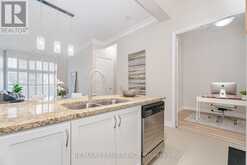 102 - 88 PROMENADE CIRCLE Vaughan