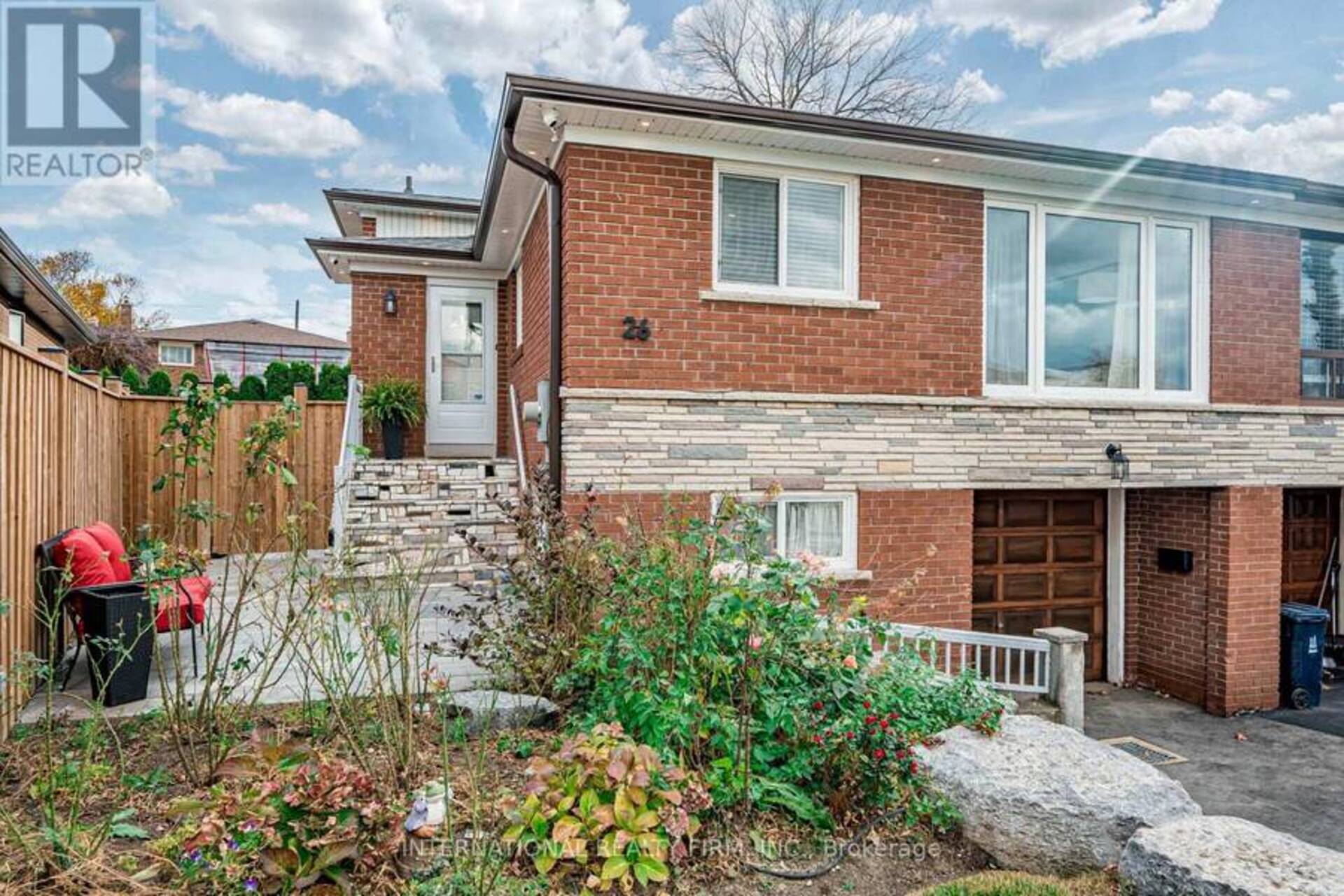 26 DELLBROOK CRESCENT Toronto