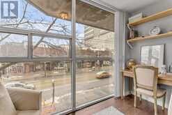 213 - 725 KING STREET W Toronto