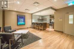 213 - 725 KING STREET W Toronto