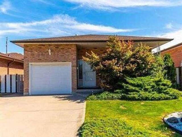 -UPPER - 7 CAPRI CRESCENT Hamilton Ontario