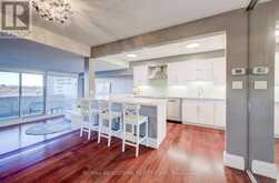 1006 - 260 SCARLETT ROAD Toronto