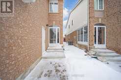 76 LARKSPUR ROAD Brampton