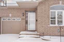 208 FOUNTAINHEAD DRIVE Ottawa