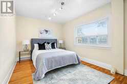 393 OSSINGTON AVENUE Toronto