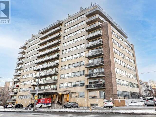 1004 - 2500 BATHURST STREET Toronto Ontario