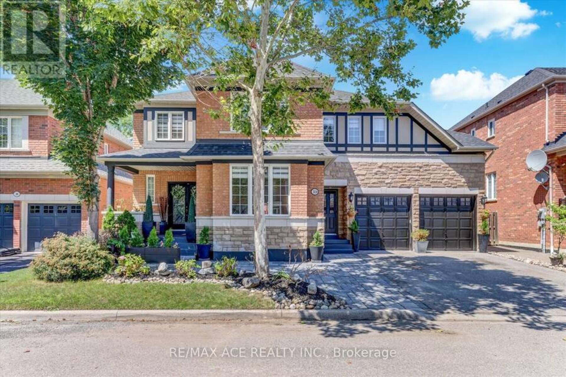 33 WESTON CRESCENT Ajax