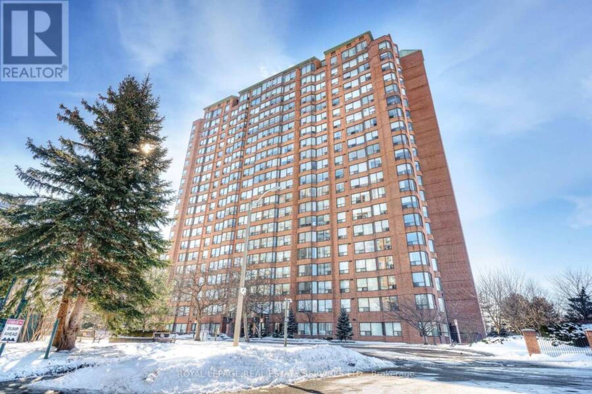 1806 - 1270 MAPLE CROSSING BOULEVARD Burlington