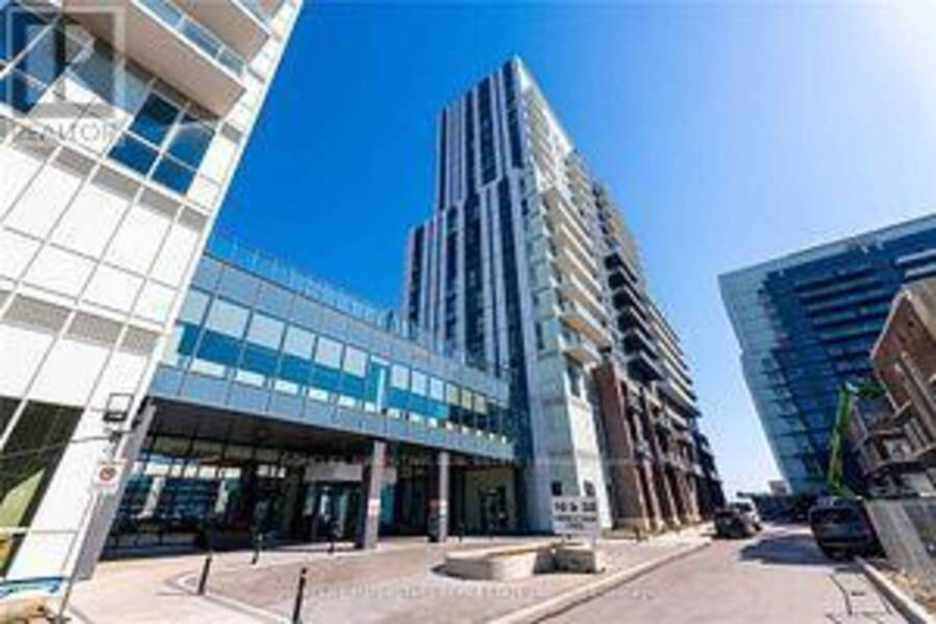 207 - 10 HONEYCRISP CRESCENT Vaughan