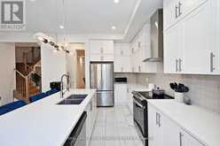 26 CONCERT HILL WAY East Gwillimbury