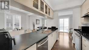 94 DENARIUS CRESCENT Richmond Hill