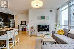 65 BREMNER BOULEVARD Toronto