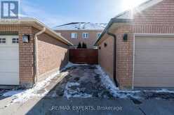 24 DUFFERIN HILL DRIVE Vaughan