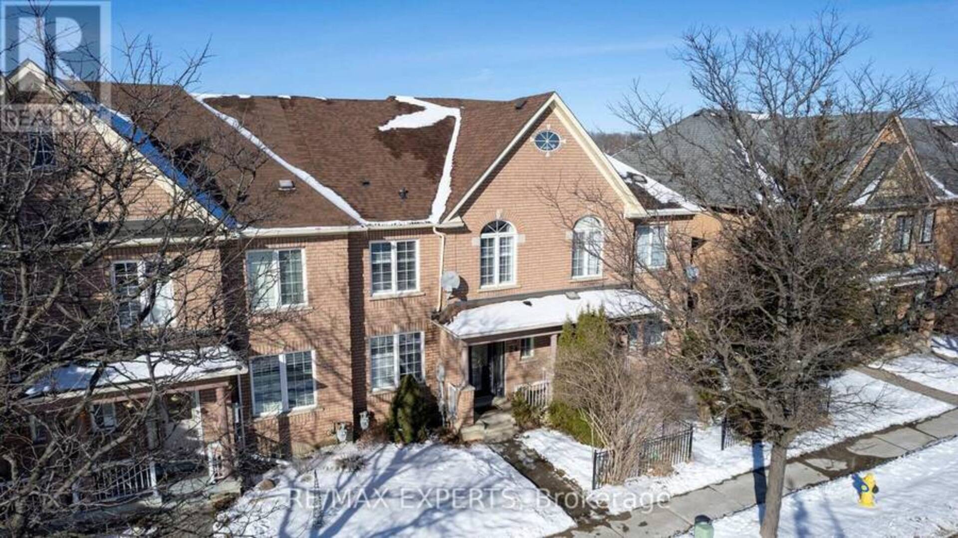 24 DUFFERIN HILL DRIVE Vaughan