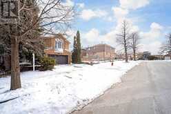 15 HOWELL STREET Brampton