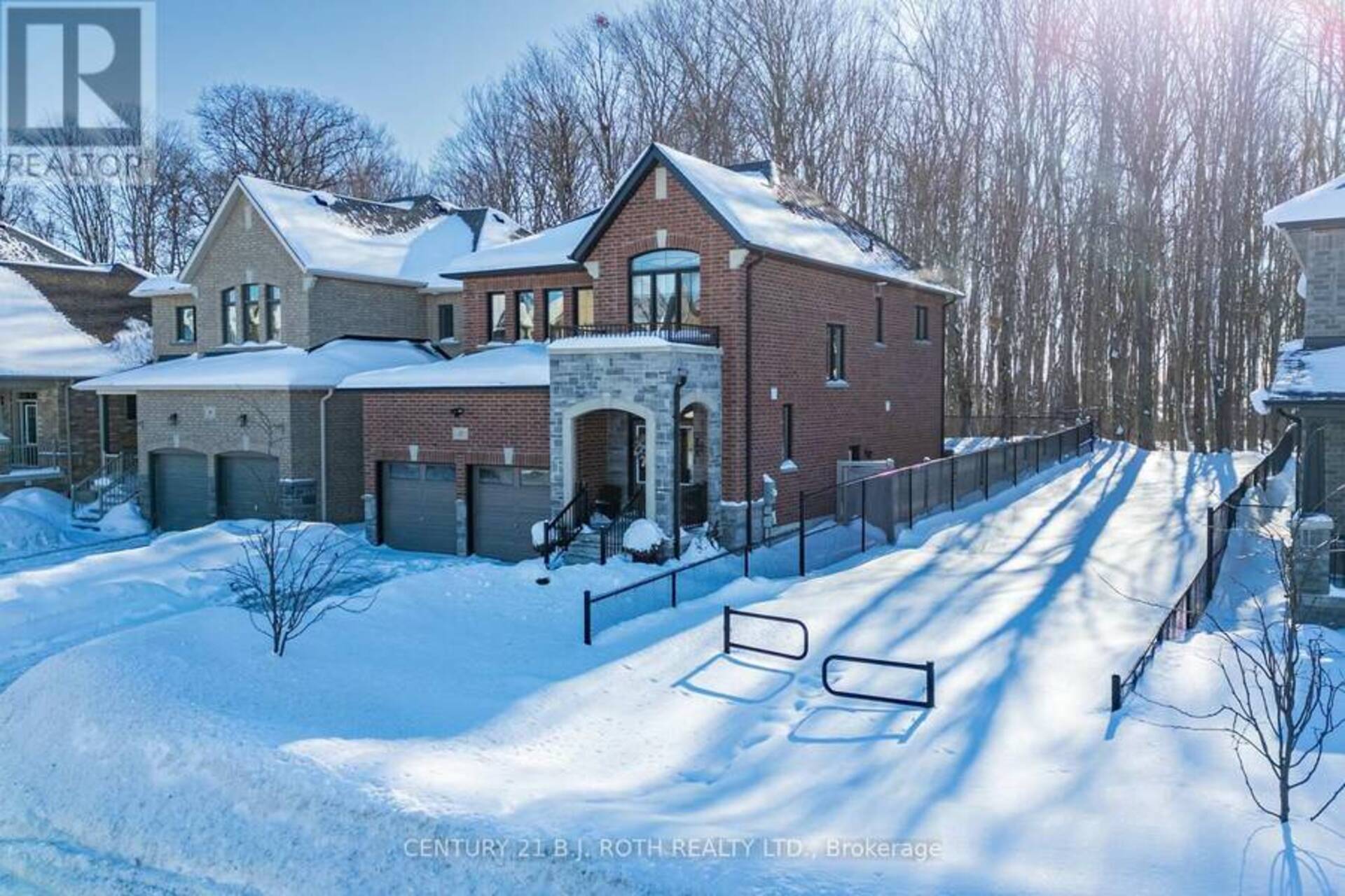 27 ATLANTIS DRIVE Orillia