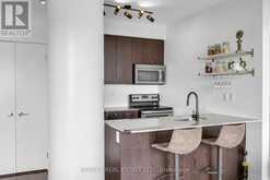 608 - 5101 DUNDAS STREET W Toronto