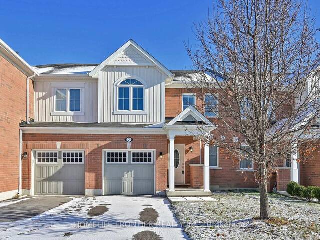 7 HUTT CRESCENT Aurora Ontario