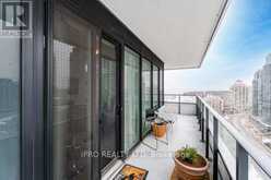 2221 - 30 SHORE BREEZE DRIVE Toronto