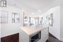 909 - 218 QUEENS QUAY W Toronto