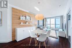 909 - 218 QUEENS QUAY W Toronto