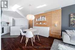 909 - 218 QUEENS QUAY W Toronto