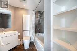 909 - 218 QUEENS QUAY W Toronto