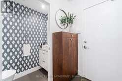 909 - 218 QUEENS QUAY W Toronto