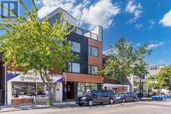 3 - 3039 DUNDAS STREET W Toronto