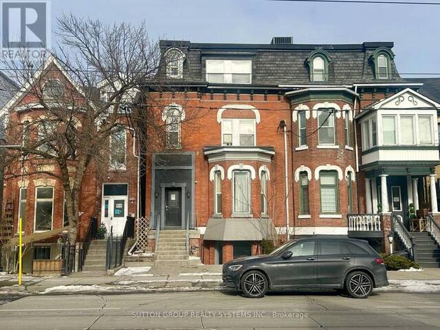 L3 - 210 CARLTON STREET Toronto Ontario