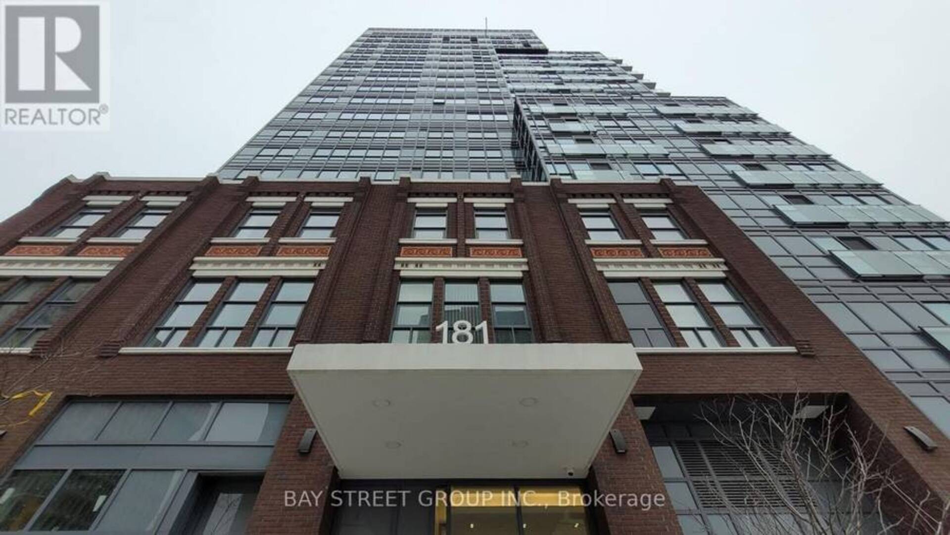 204 - 181 HURON STREET Toronto