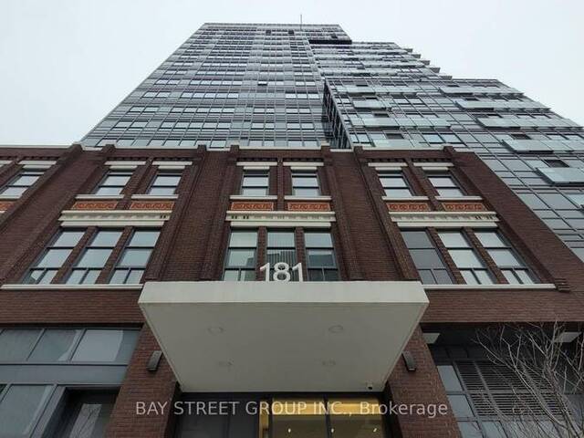 204 - 181 HURON STREET Toronto Ontario