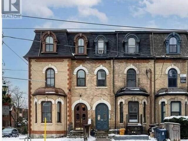 5 - 177 CARLTON STREET Toronto Ontario