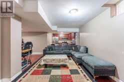 16 RUNNYMEDE CRESCENT Brampton