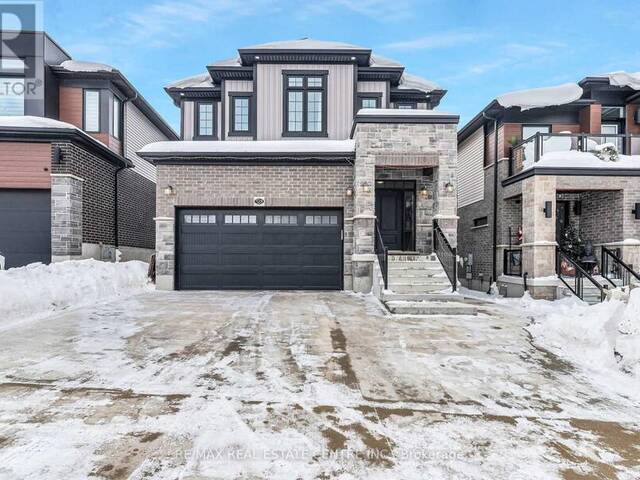 528 NATHALIE CRESCENT Kitchener Ontario