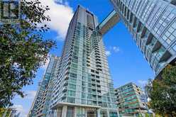 632 - 15 ICEBOAT TERRACE Toronto