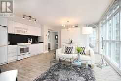 632 - 15 ICEBOAT TERRACE Toronto