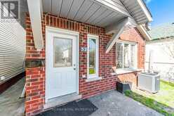 32 ST DUNSTAN DRIVE Toronto