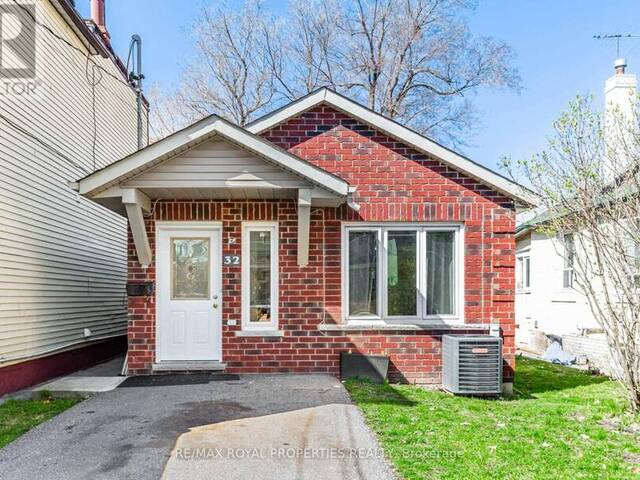 32 ST DUNSTAN DRIVE Toronto Ontario