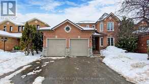 8 BISHOP DRIVE Barrie