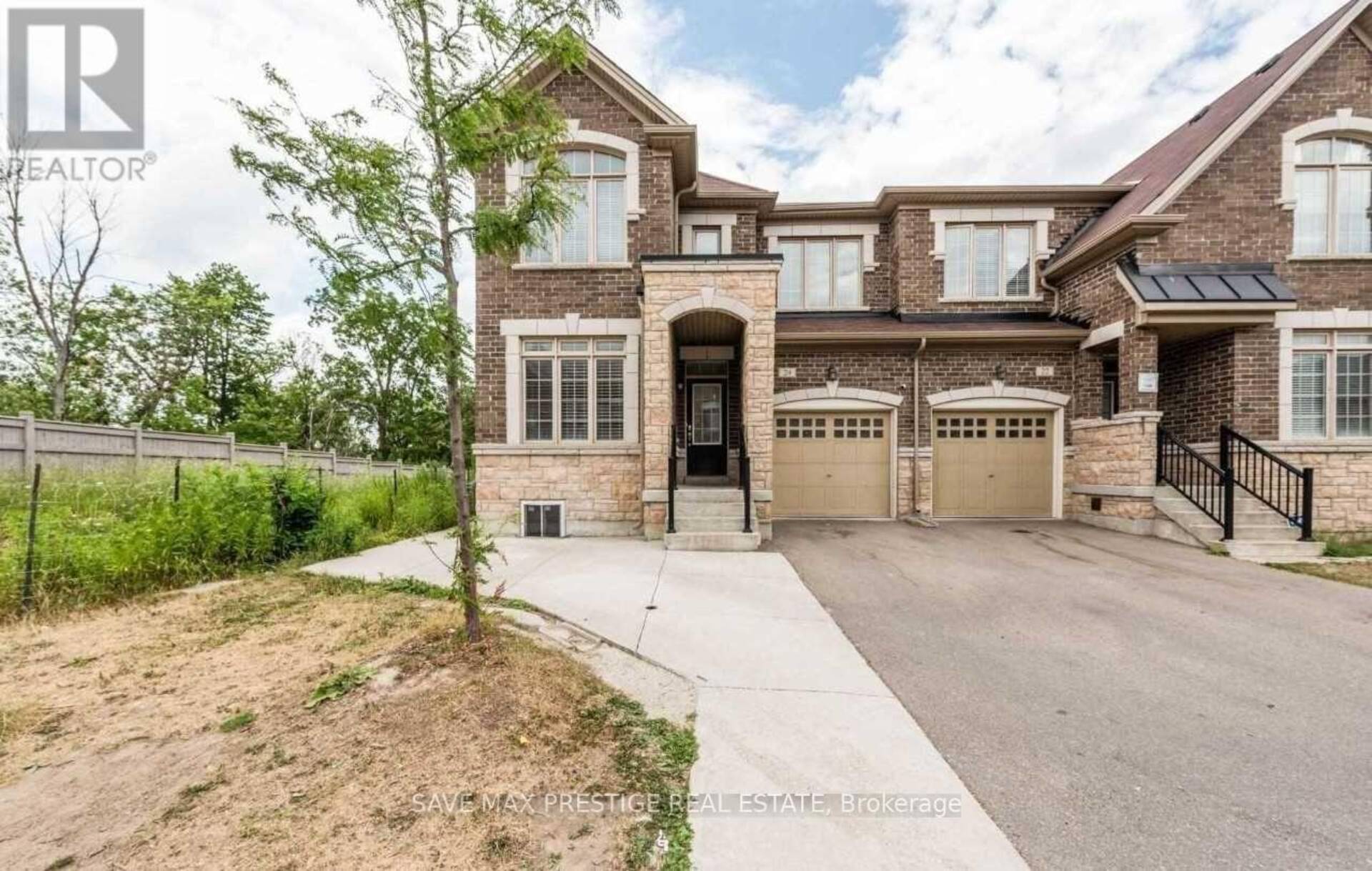 24 THORNAPPLE (UPPER) STREET Brampton