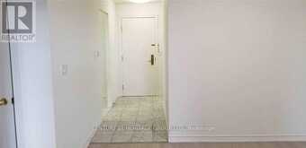 2207 - 18 SOMMERSET WAY Toronto