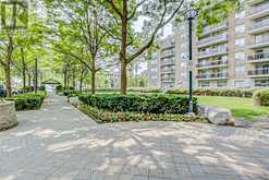 522 - 650 LAWRENCE AVENUE W Toronto