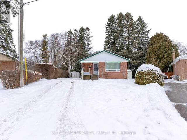 8 WEBSTER DRIVE Aurora Ontario