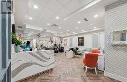 101 - 460 WILLIAM GRAHAM DRIVE Aurora