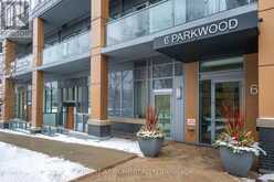 TH6 - 6 PARKWOOD AVENUE Toronto