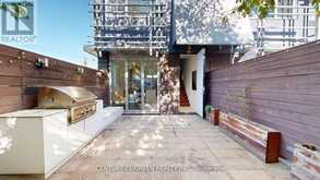 8 - 56 LIPPINCOTT STREET Toronto