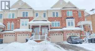 111 TAUCAR GATE Bradford/West Gwillimbury